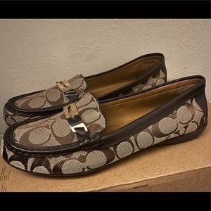 Brand new coach shoes never worn